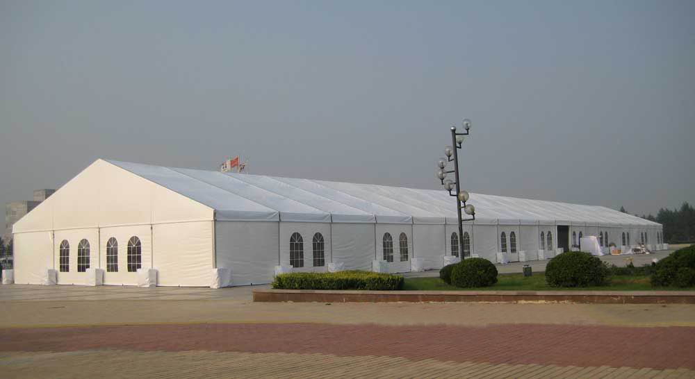 工業(yè)倉庫篷房的優(yōu)勢(shì)是什么？