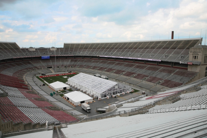 篷房租賃,篷房出租,倉(cāng)儲(chǔ)篷房,婚慶篷房,篷房廠(chǎng)家,篷房